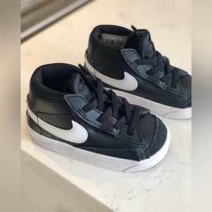 Toddler size 6 Nike Blazers